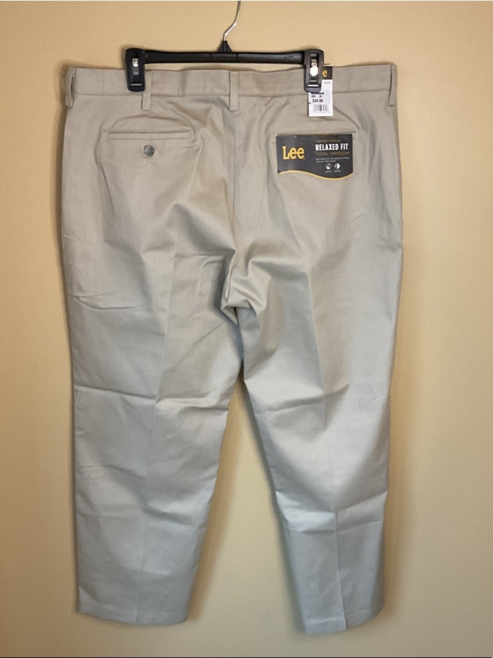 Lee Relaxed Fit Chinos in Light khaki